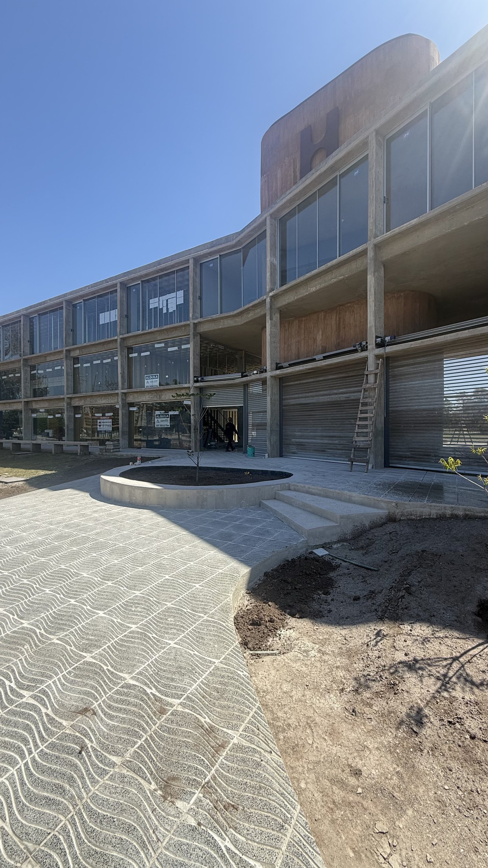 Oficina en Alquiler H. Villa Allende